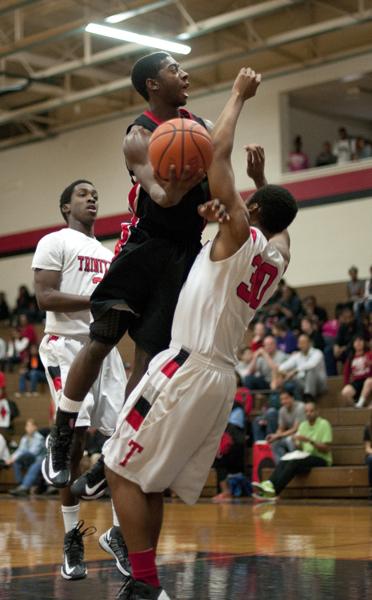 LHS varsity mens basketball lose to Euless Trinity