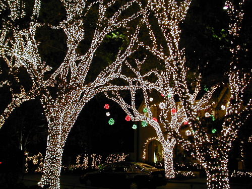 Highland Park is one of the top locations to look at Christmas lights in the Dallas-Fort Worth area.