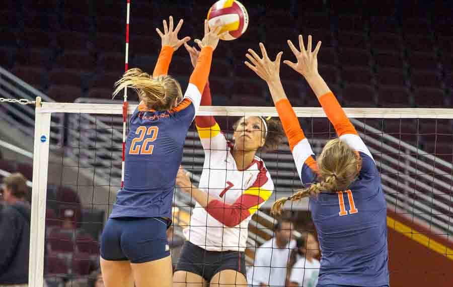 Alumni Ebony Nwanebu selected as PAC-12s freshman of the week three times in her first volleyball season at the University of Southern California. 