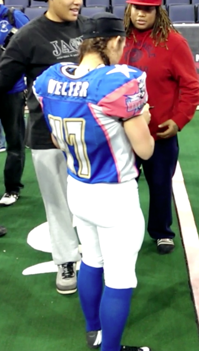 Jen+Welter+is+a+woman+that+plays+for+the+local+Allen+American+indoor+football+team.