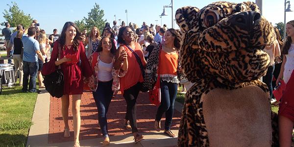 Seniors Tori Orten, Payton Welch, Donnelle Branche, and Lexi Seay all take their final first walk into the school. 