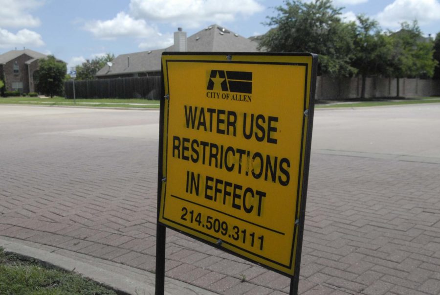 As+a+result+of+the+extremely+low+water+levels+at+Lake+Lavon%2C+surrounding+communities+have+had+to+restrict+their+water+usage+to+once+every+two+weeks.