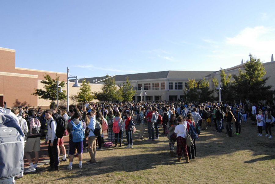 The entire student body filled the courtyard in support of the volleyball teams state trip.