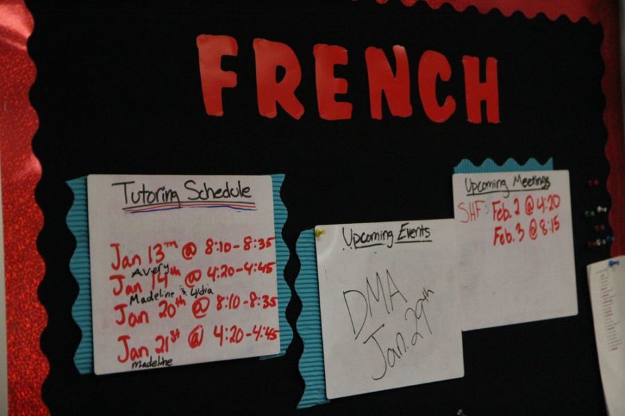 National Honor Society members provide tutoring for students in French in the mornings and afternoons.