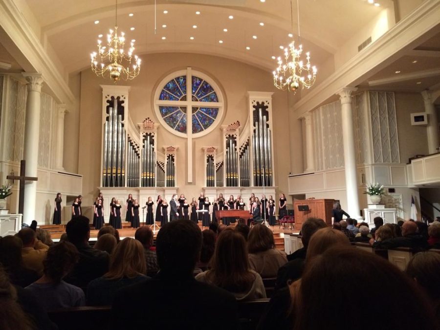 The freshmen-composed Concert Women's choir sings "In Paradisum" at the beginning of the concert.