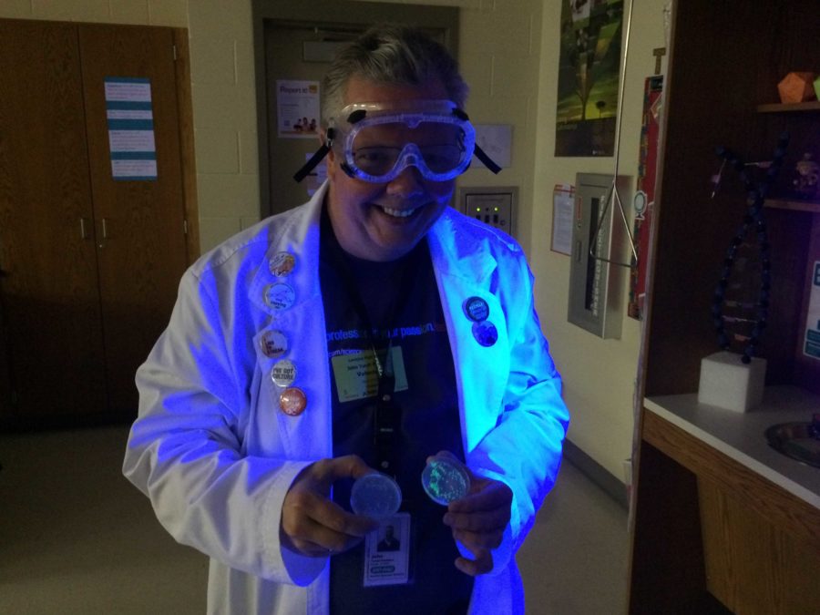 Scientist John Yundt-Pacheco visited the AP Biology classroom on Friday to conduct a lab with students.