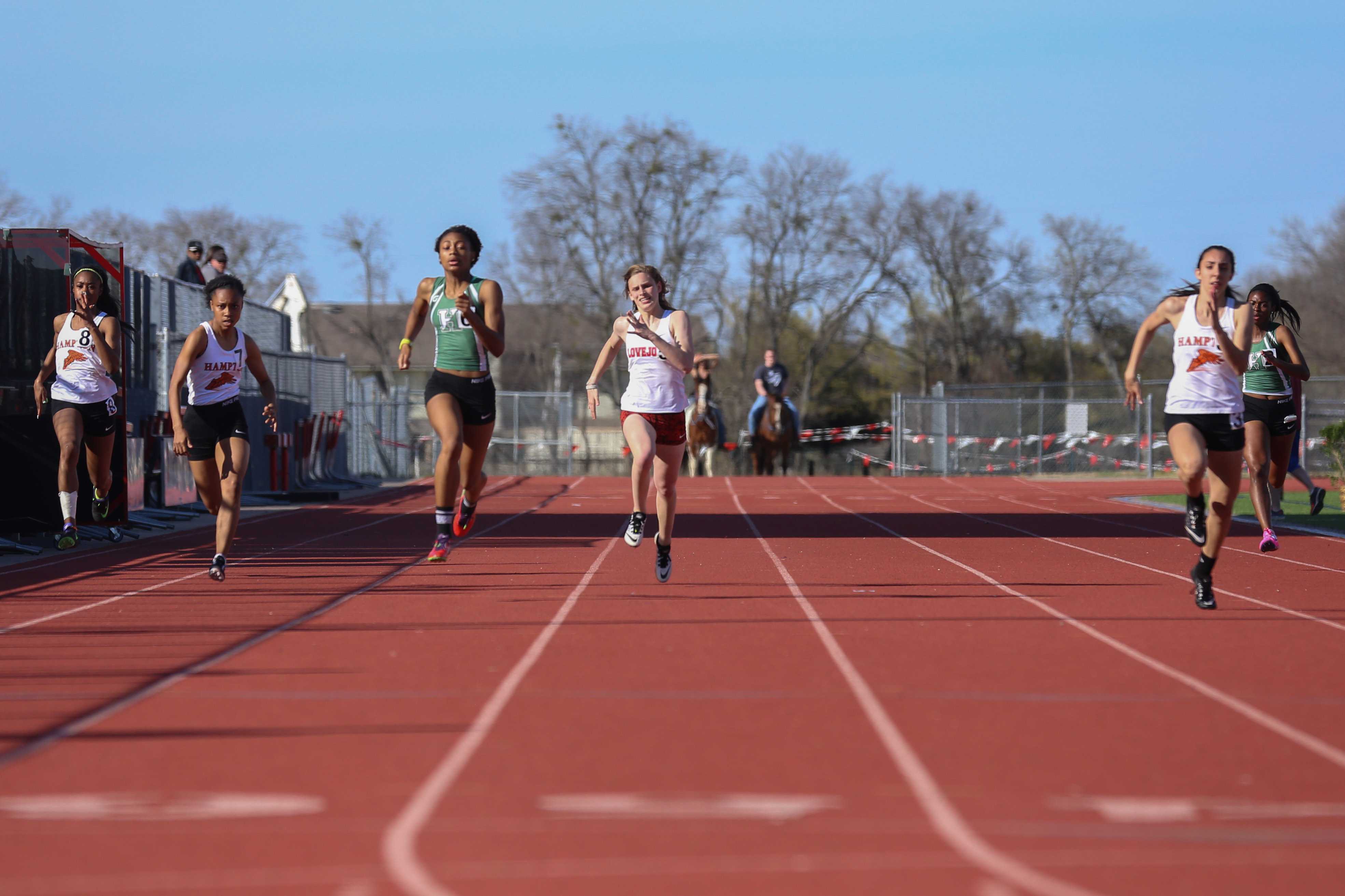 9 track athletes head to regionals The Red Ledger