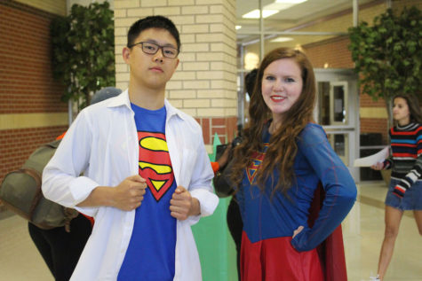 Photo gallery: Tacky tourists and Greek togas make appearances during prom week