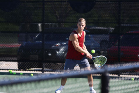 Boys doubles advance to state tournament