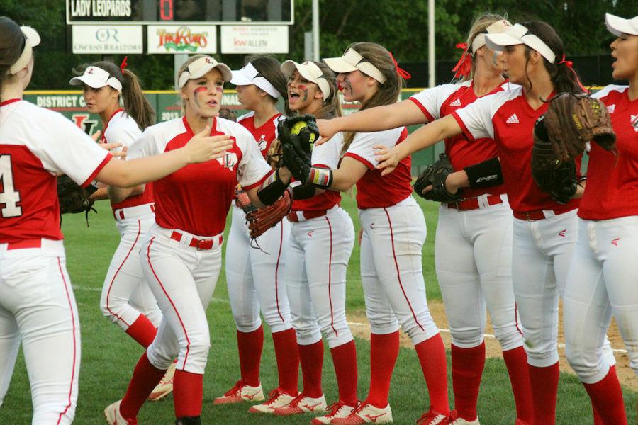After a bi-district victory against Sulphur Springs last weekend, the varsity softball team is set to face The Colony Cougars tonight in Area playoffs. The Colony ended the Leopards district playoff run last season. 