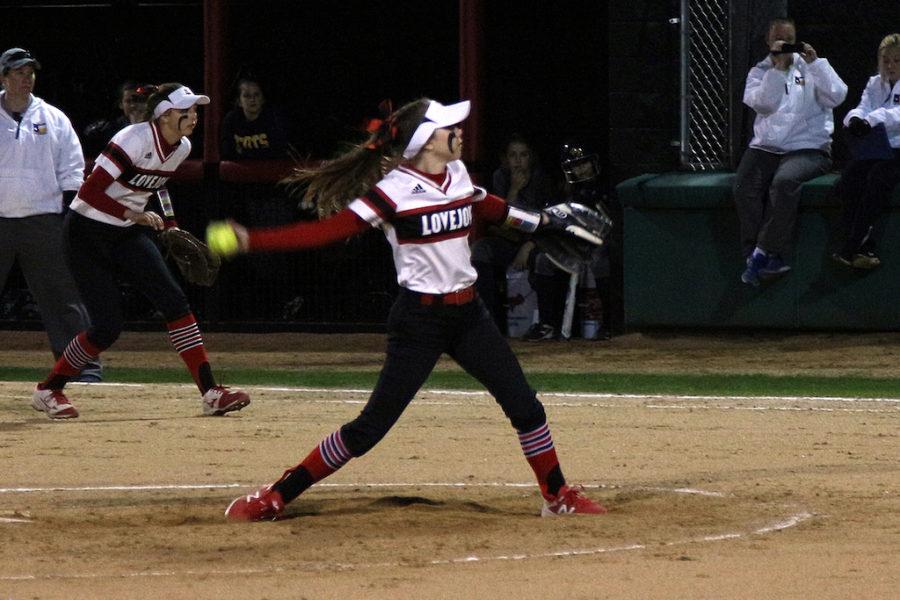Sophomore Sydney Provence delivers a fastball from the windup.