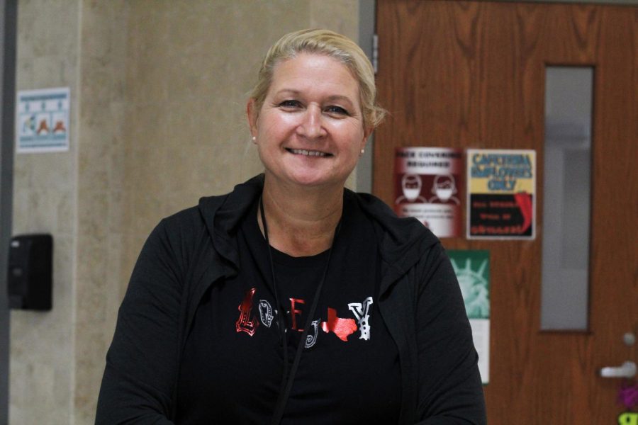 Jackie+Palovik+is+the+manager+of+the+Lovejoy+High+School+lunch+staff.+Palovik+has+worked+for+the+district+for+13+years.