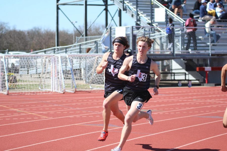 Track heads to district meet
