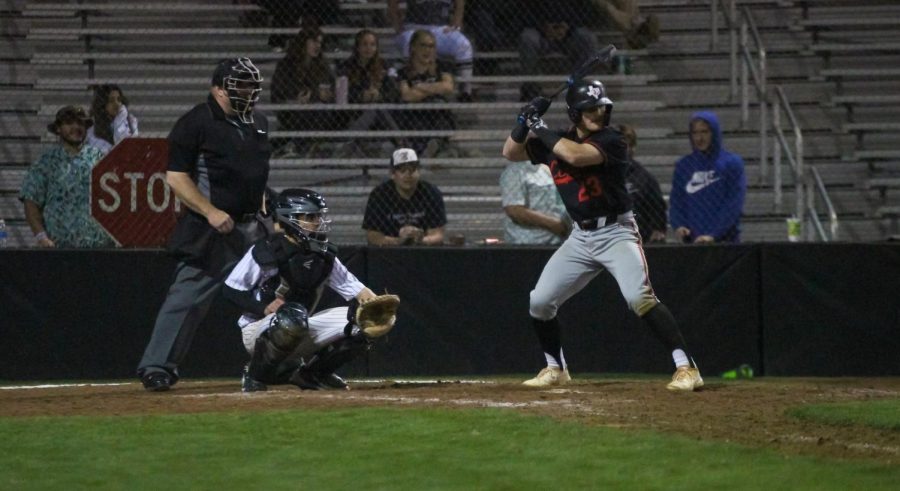 Sophomore+no.+23+Matthew+Mainord+goes+up+to+bat.+The+Leopards+will+have+their+home+opener+tomorrow+night+against+the+Wylie+East+Raiders.