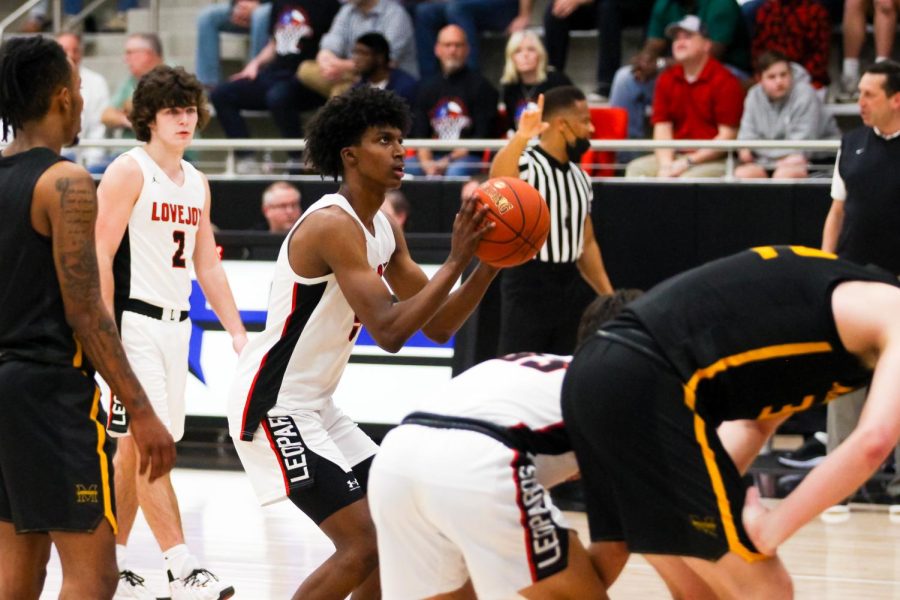 Senior forward no. 5 Kidus Getenet shoots a free throw. The Leopards had an overall season record of 32-5.