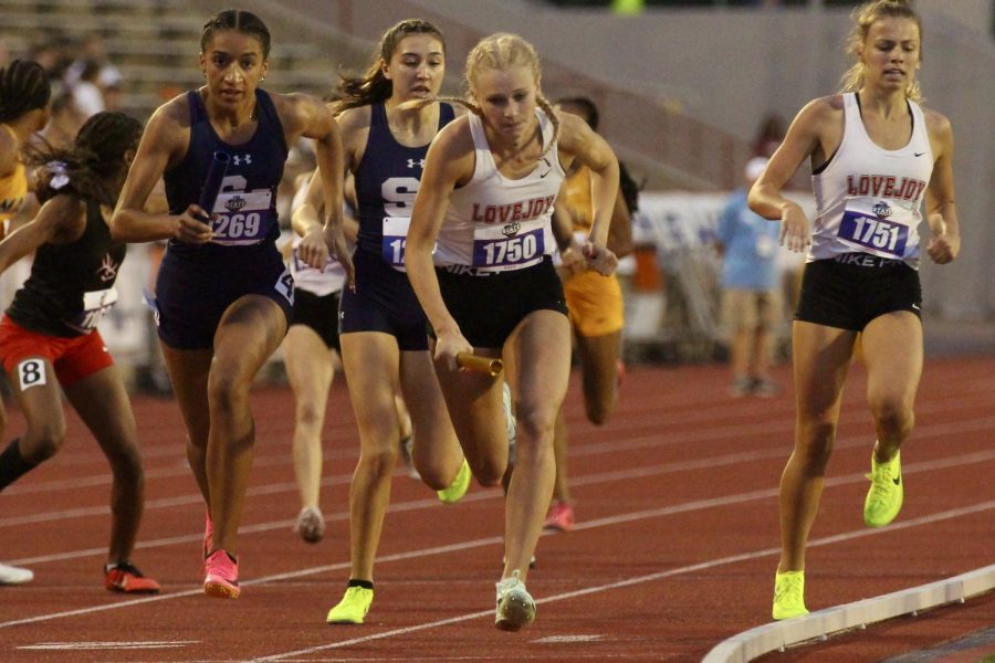Junior Kailey Littlefield runs he anchor leg for the 4x400 meter relay. The team got second to Comal Smithson Valley.