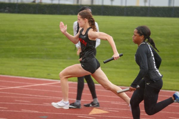 Navigation to Story: Photo Gallery: Track competes at the Mike Williams Invitational