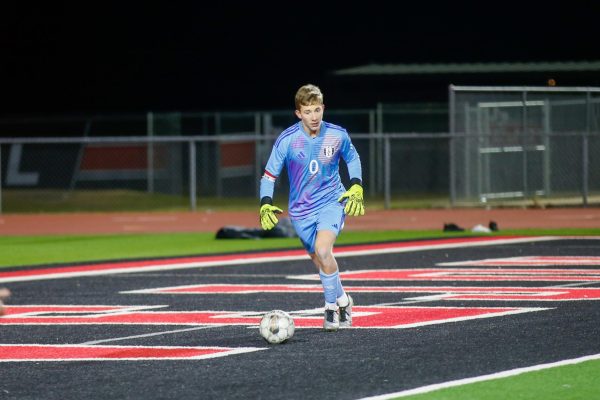 Senior Nathan Kinser is the goalkeeper for varsity soccer. He is commited to SMU.